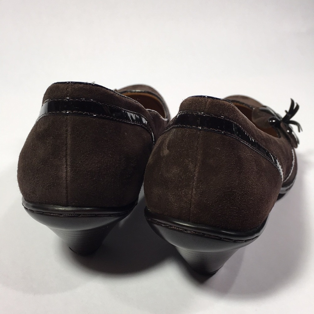 Sofft Suede Dark Brown Heels - Picture 4 of 8